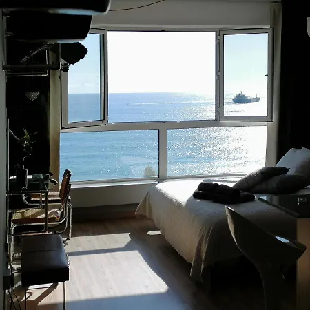 A City-center Seaview Penthouse At Oceanic Apartment