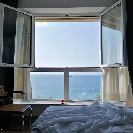 A City-center Seaview Penthouse At Oceanic Apartment *
