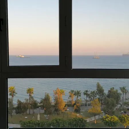 A City-center Seaview Penthouse At Oceanic *