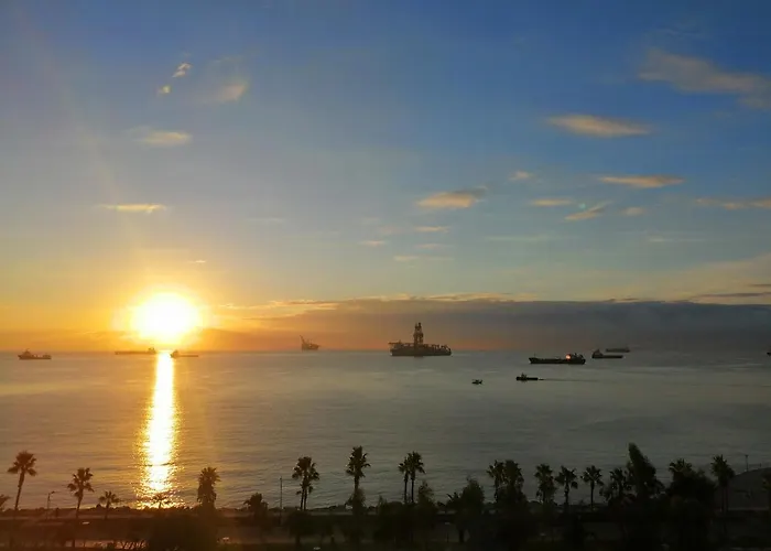 アパート A City-center Seaview Penthouse At Oceanic