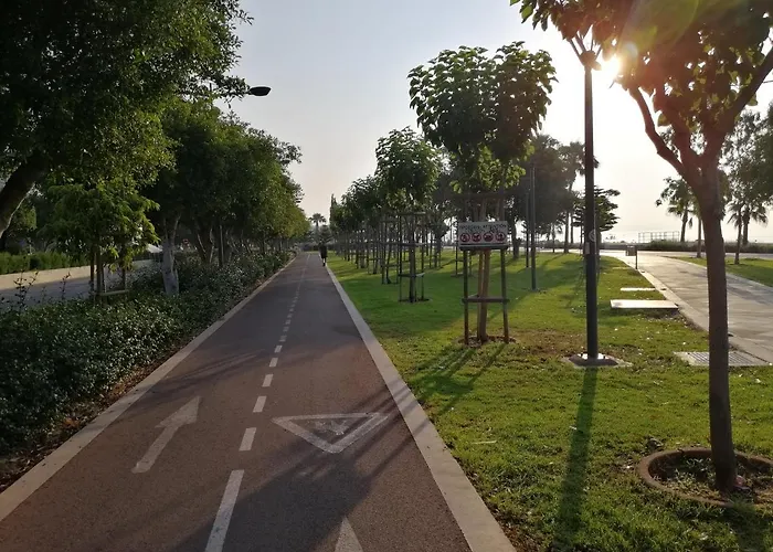 A City-center Seaview Penthouse At Oceanic リマソール