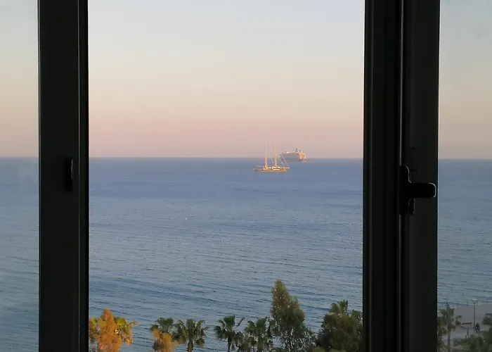 A City-center Seaview Penthouse At Oceanic *